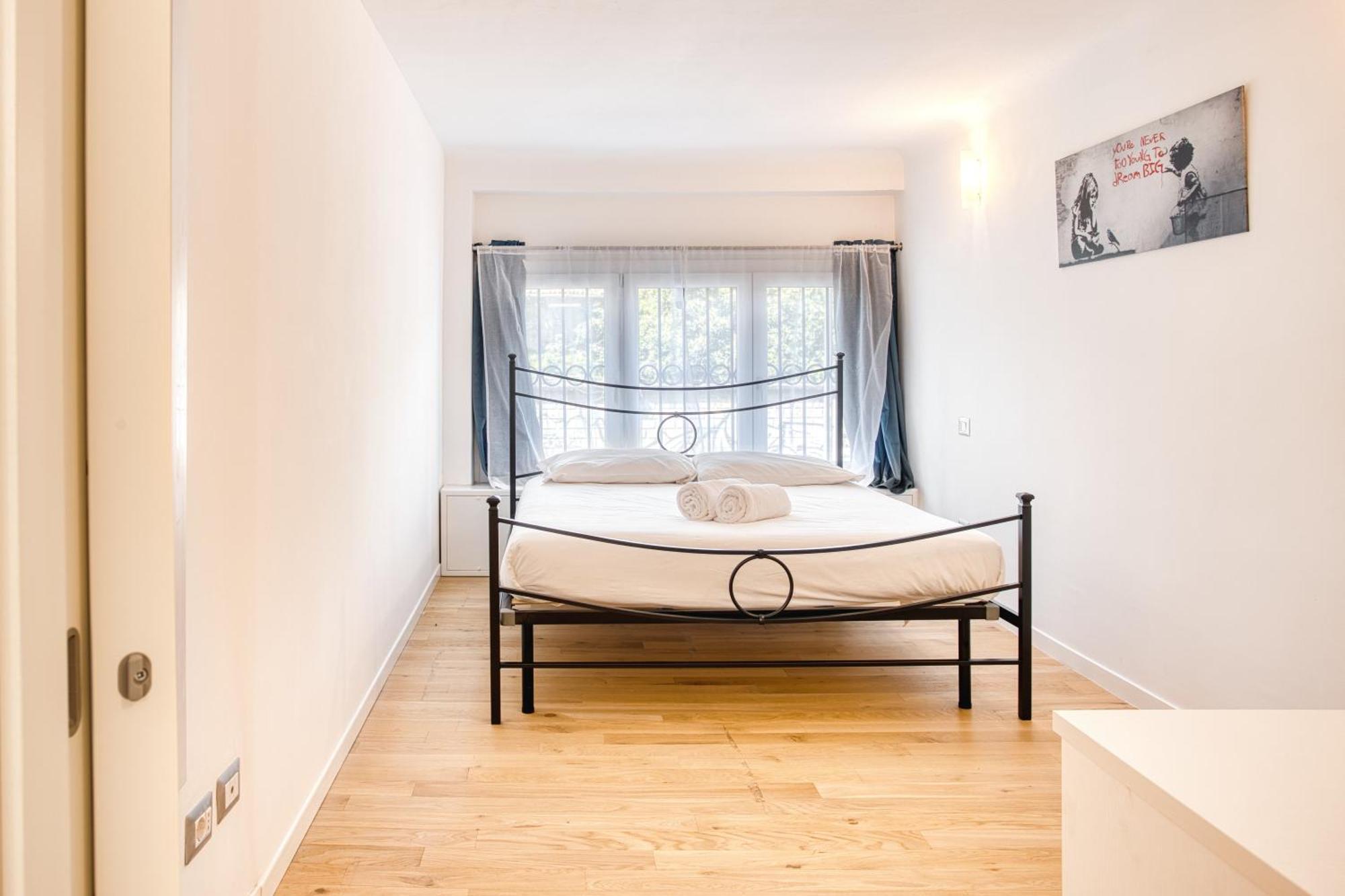 Walk To Navigli - Via Gola - 2 Bedrooms Apt Milán Exterior foto